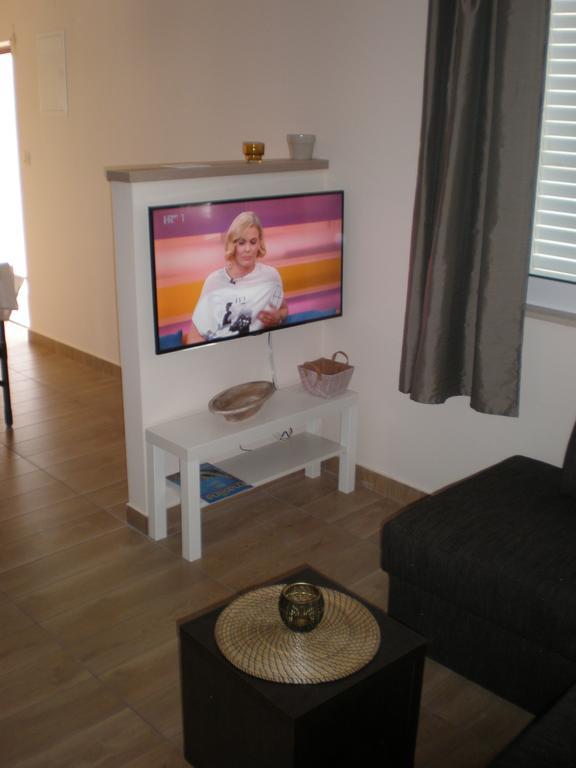 Apartment Maria Banjol Chambre photo